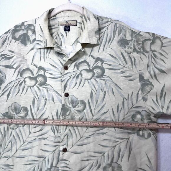 Tommy Bahama Shirt Men M Cream 100% Silk Floral Hawaiian Tropical Aloha Resort - Picture 7 of 10